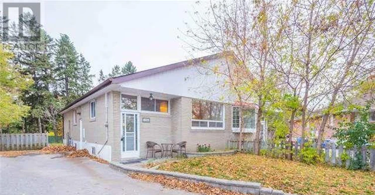 104 Willow(main Floor Lane, Newmarket, ON, L3Y 4J2