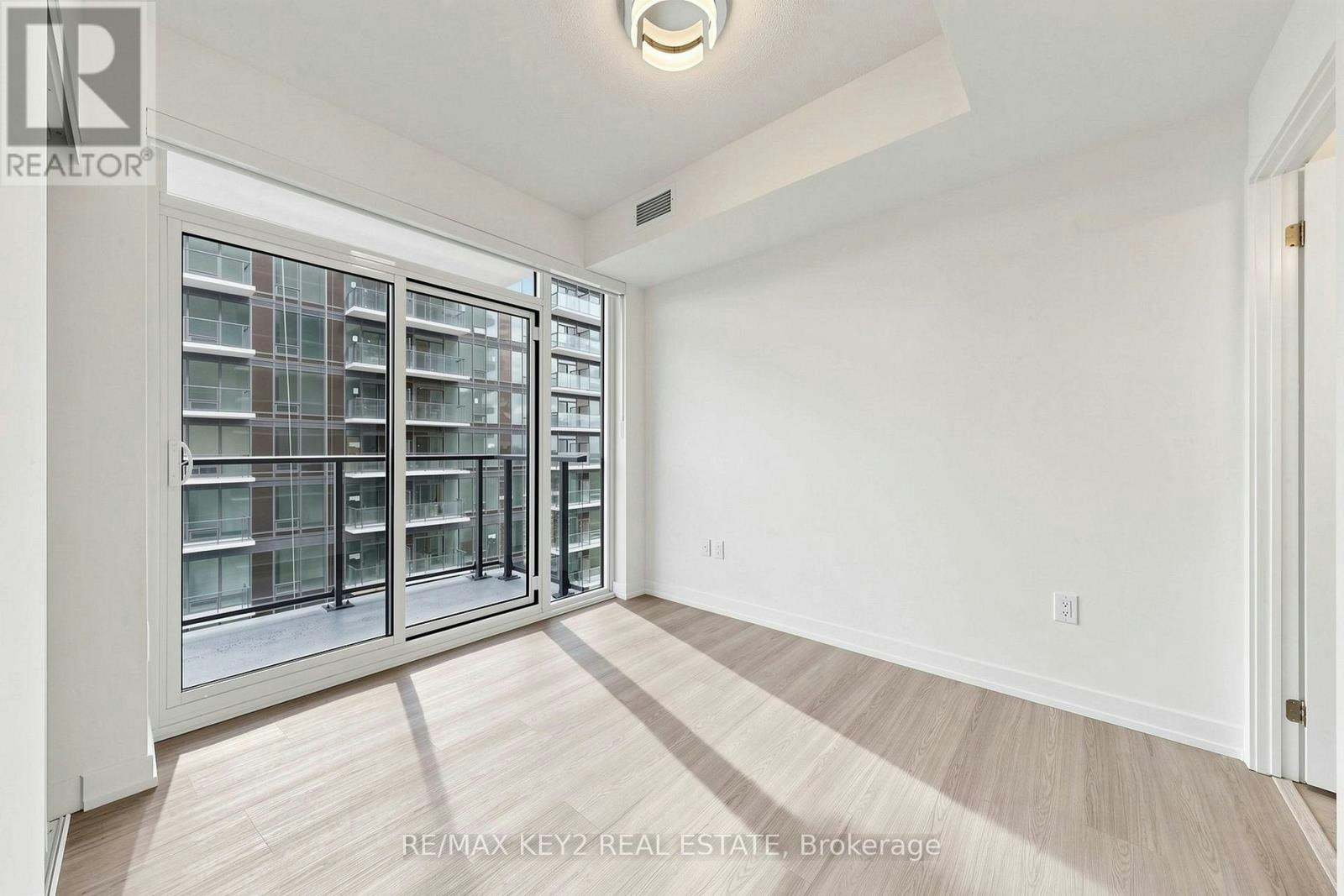 2004-4010 Eglinton Avenue W, Toronto, ON, M9A 0G5 - 9