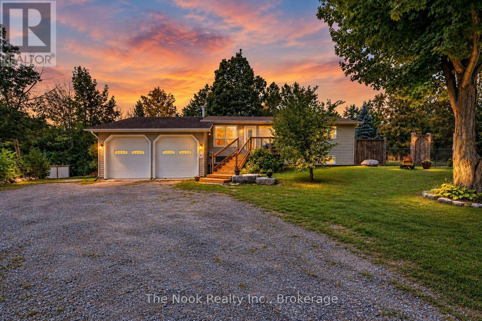 6 Cedar Terrace, Galway-Cavendish and Harvey, ON, K0L 1J0