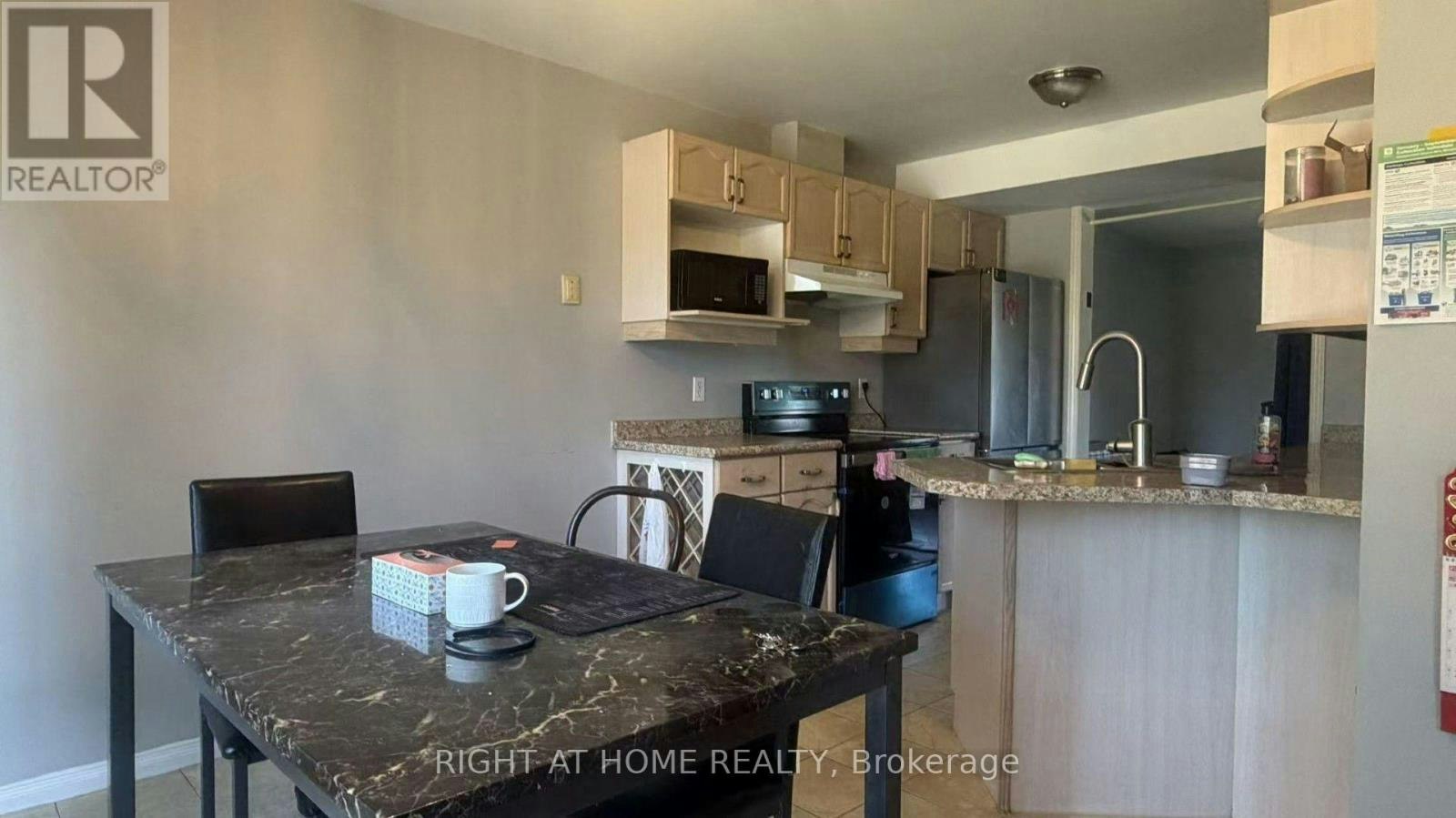 271 Fleming Drive, London, ON, N5V 4Y8 - 2