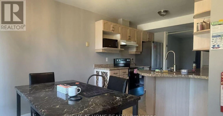 271 Fleming Drive, London, ON, N5V 4Y8 - 2