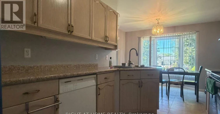 271 Fleming Drive, London, ON, N5V 4Y8 - 3