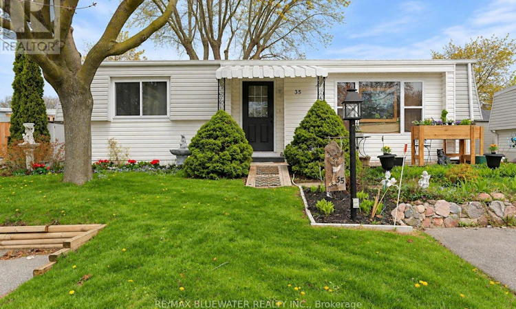 35 Pebble Beach Parkway