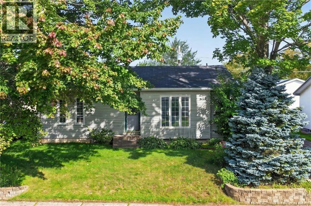 51 Weyburn, Moncton, NB, E1A 5M5