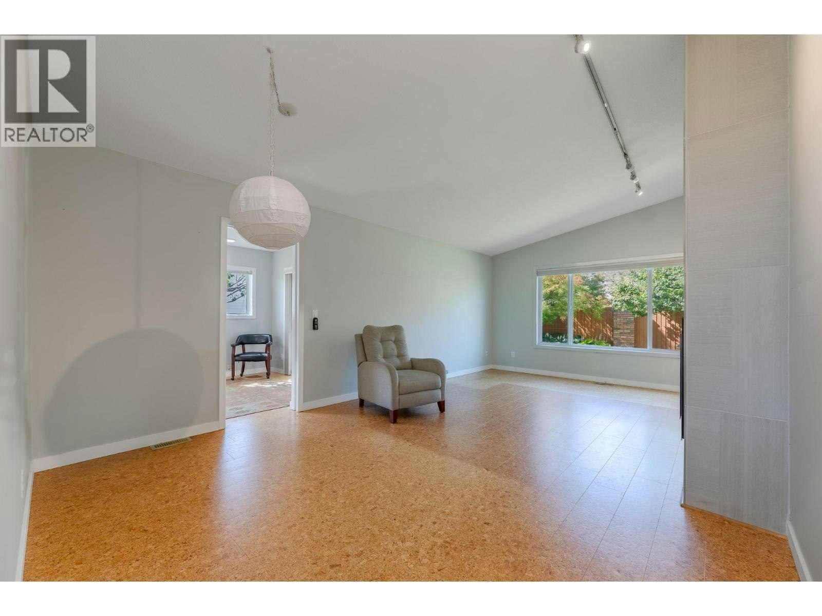 124 Heron Drive, Summerland, BC, V2A 8K6 - 10