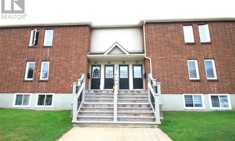 307-58 Pasadena Crescent