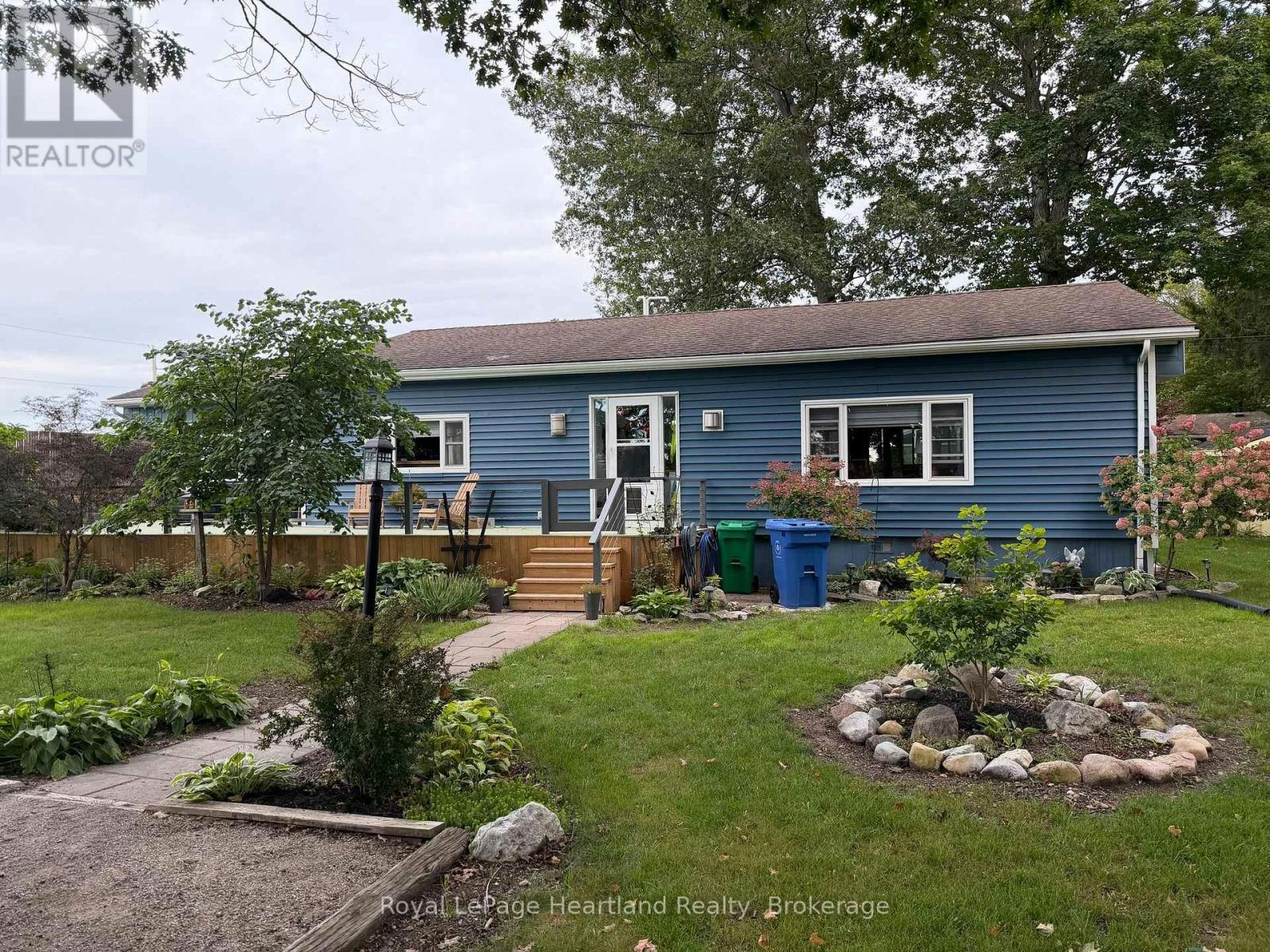 2 Huron Lane, Goderich, ON, N7A 3Y2