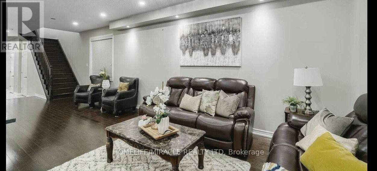 63 Antibes Drive, Brampton, ON, L6S 5H5 - 4