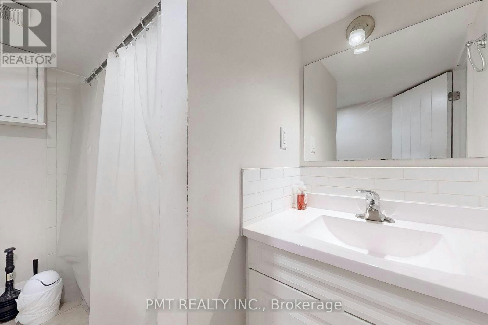 BSMT-232 Laughton Avenue, Toronto, ON, M6N 2X5 - 12