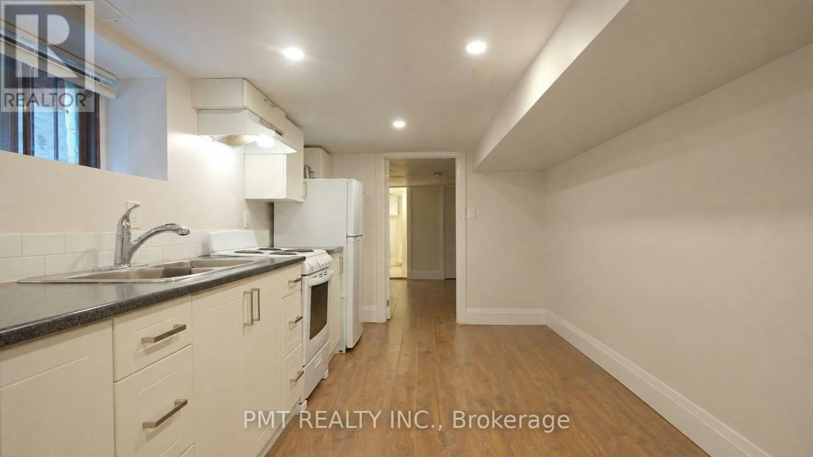 BSMT-232 Laughton Avenue, Toronto, ON, M6N 2X5 - 2