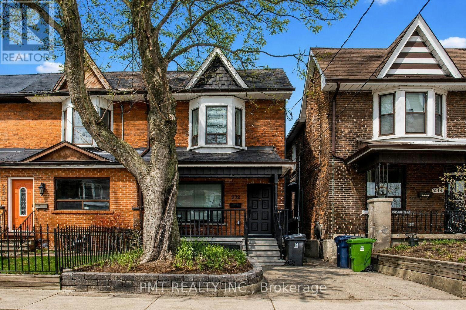 BSMT-232 Laughton Avenue, Toronto, ON, M6N 2X5