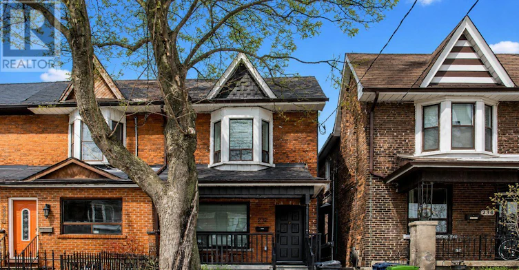 BSMT-232 Laughton Avenue, Toronto, ON, M6N 2X5