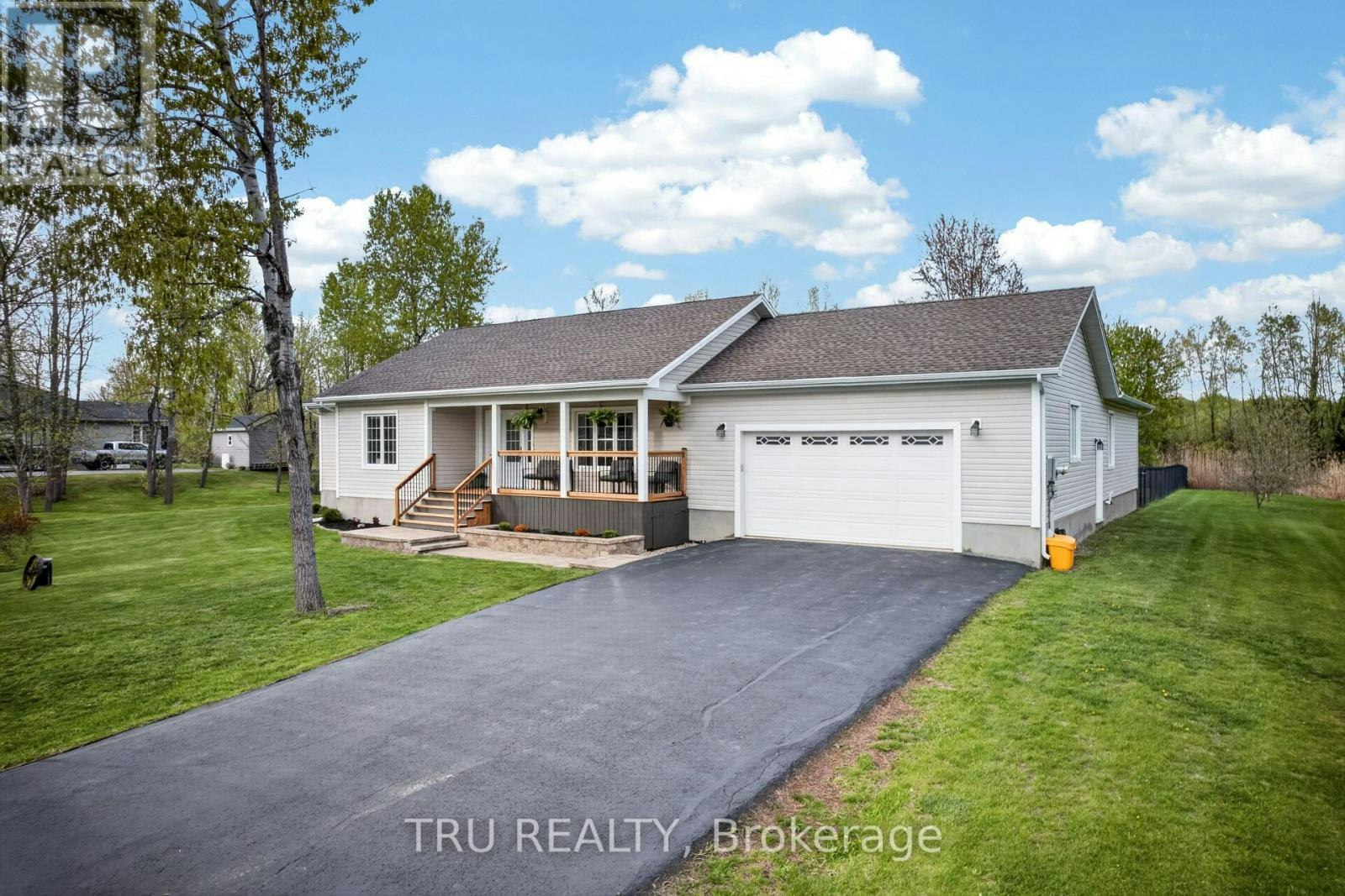 52 Kimberly Avenue, Kemptville, ON, K0G 1J0