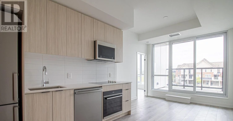 220-20 Deans Drive, Toronto, ON, M1L 0J7