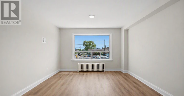 1958A Eglinton Avenue W, Toronto, ON, M6E 2J8 - 14