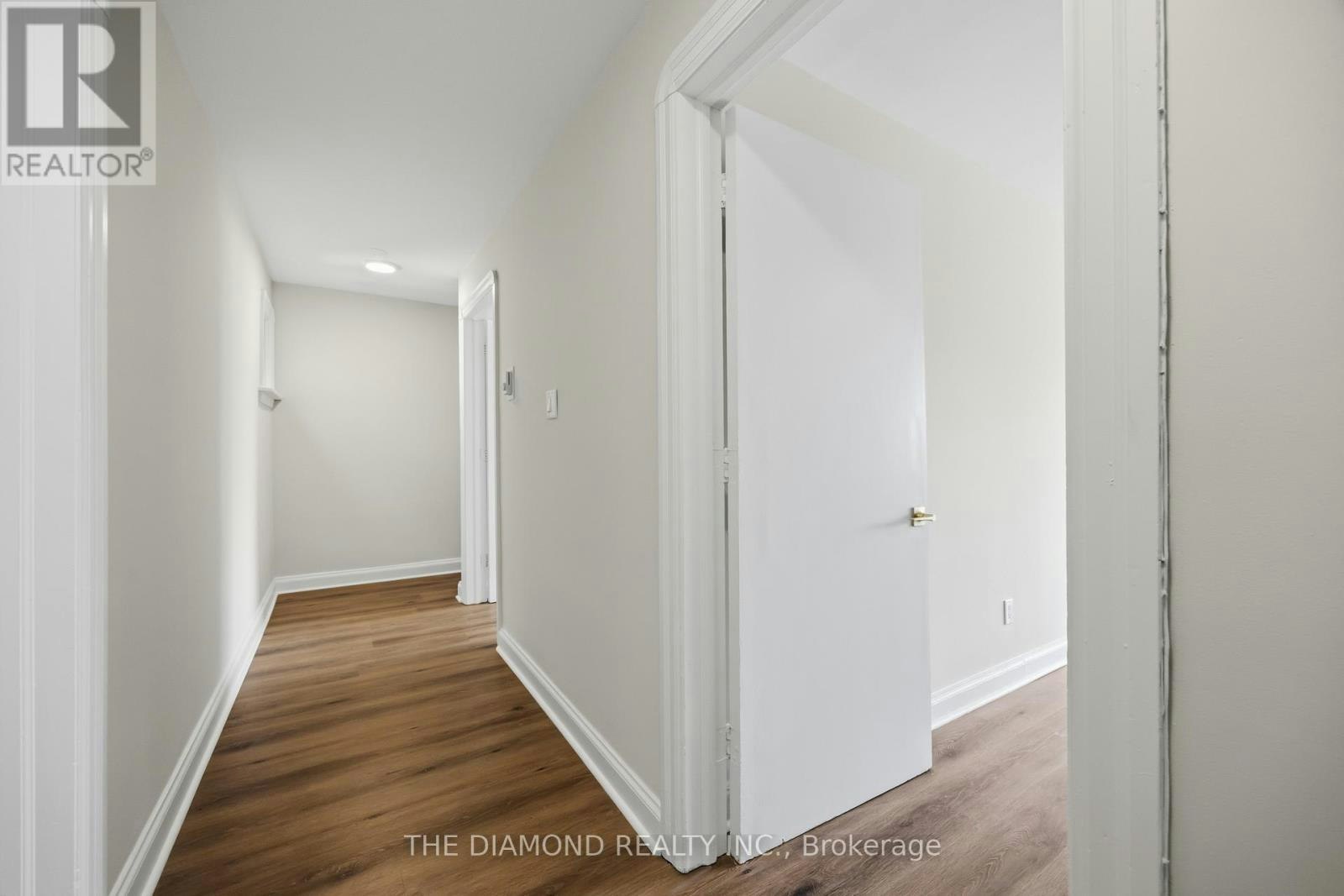 1958A Eglinton Avenue W, Toronto, ON, M6E 2J8 - 35