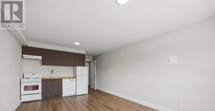 1958A Eglinton Avenue W, Toronto, ON, M6E 2J8 - 10