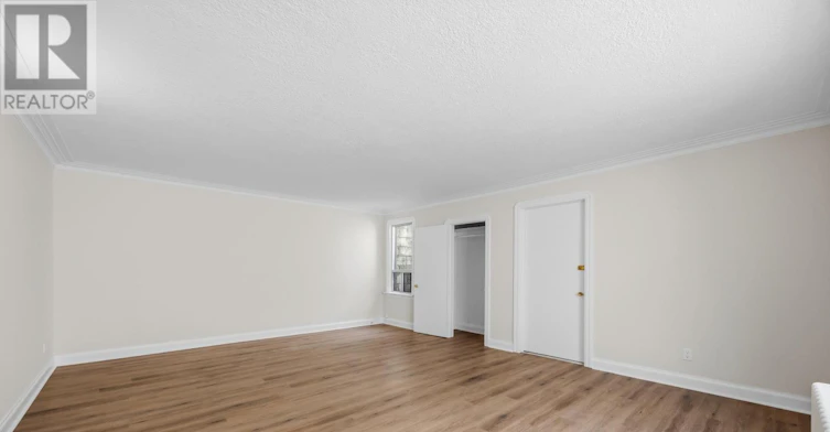 1958A Eglinton Avenue W, Toronto, ON, M6E 2J8 - 30