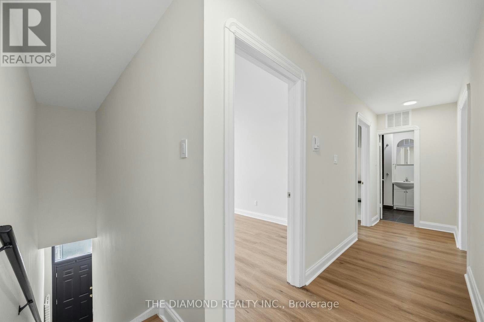1958A Eglinton Avenue W, Toronto, ON, M6E 2J8 - 6