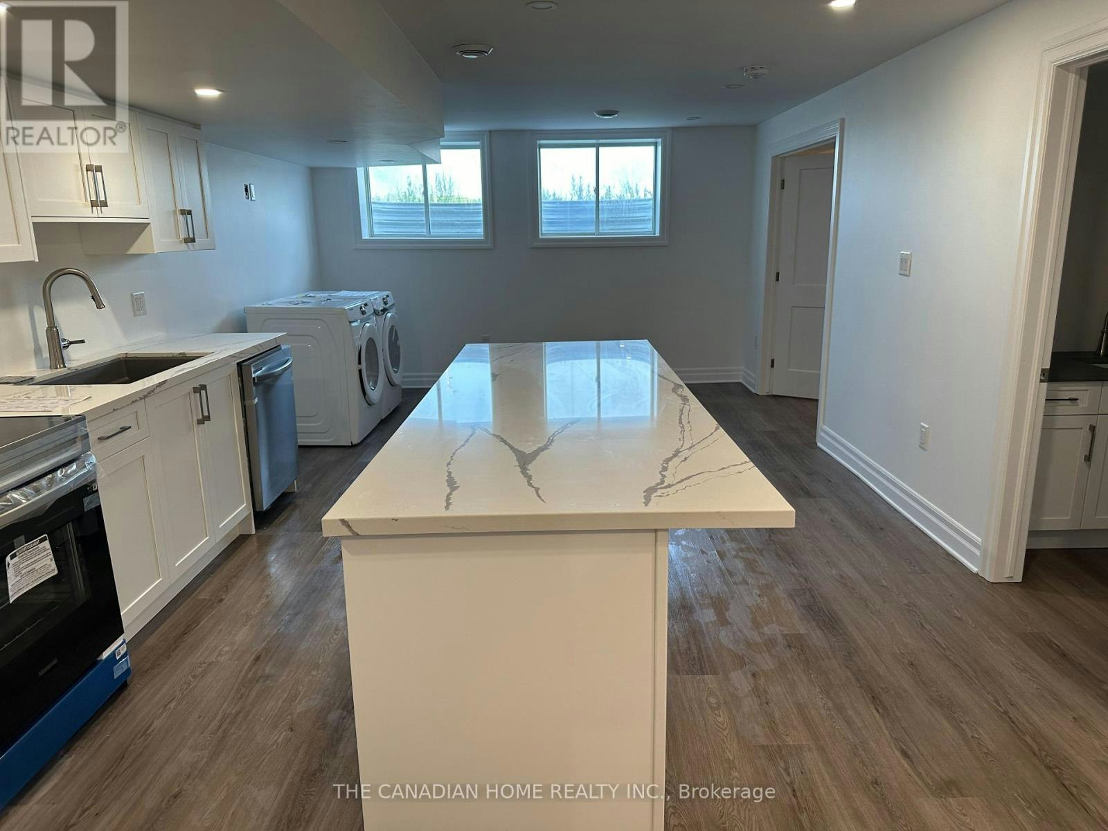 7416 Parkside Parkside Road Road, Niagara Falls, ON, L2H 3V9 - 2