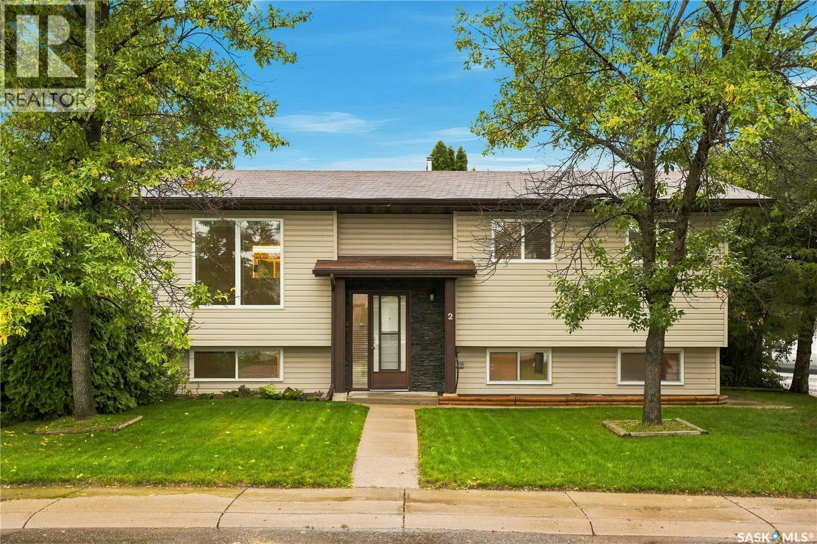 2 Carrothers Court, Saskatoon, SK, S7L 6T3