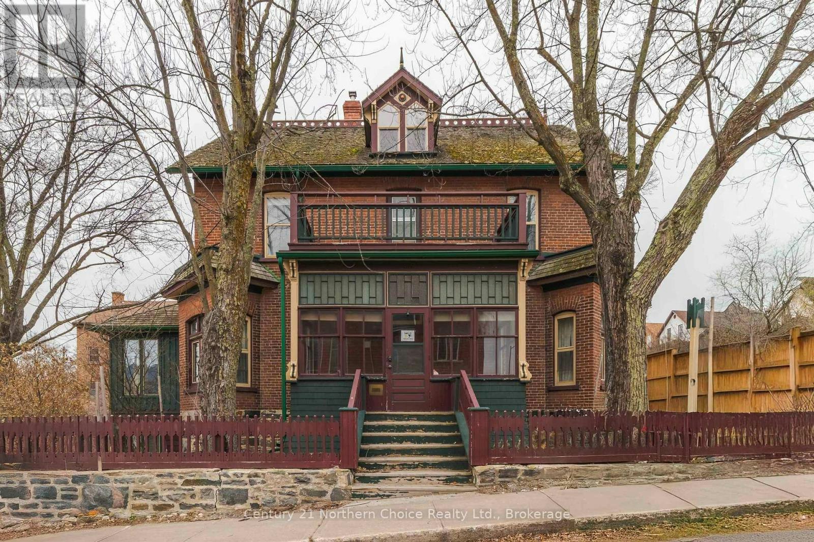 127 Fifth Avenue S, Kenora, ON, P9N 2A3