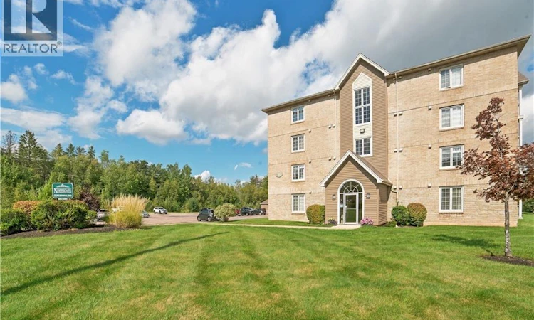 206-65 Diamond Head Court