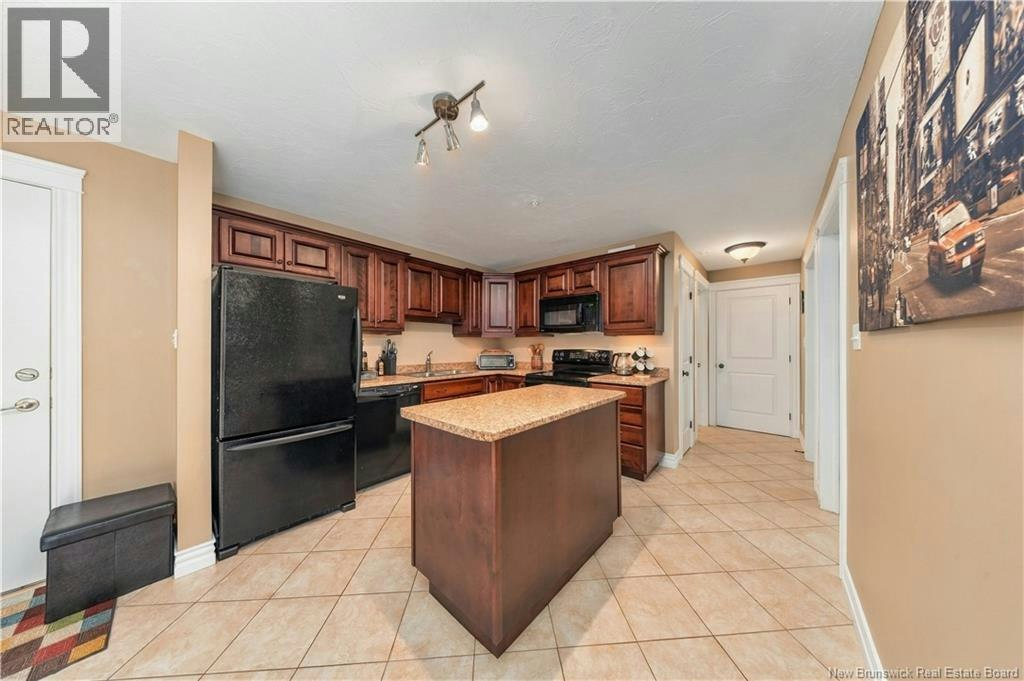 206-65 Diamond Head Court - 3