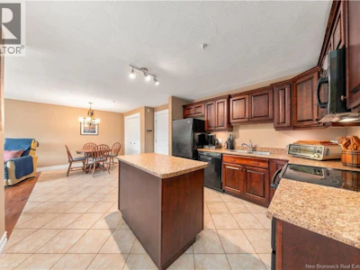 206-65 Diamond Head Court - 5