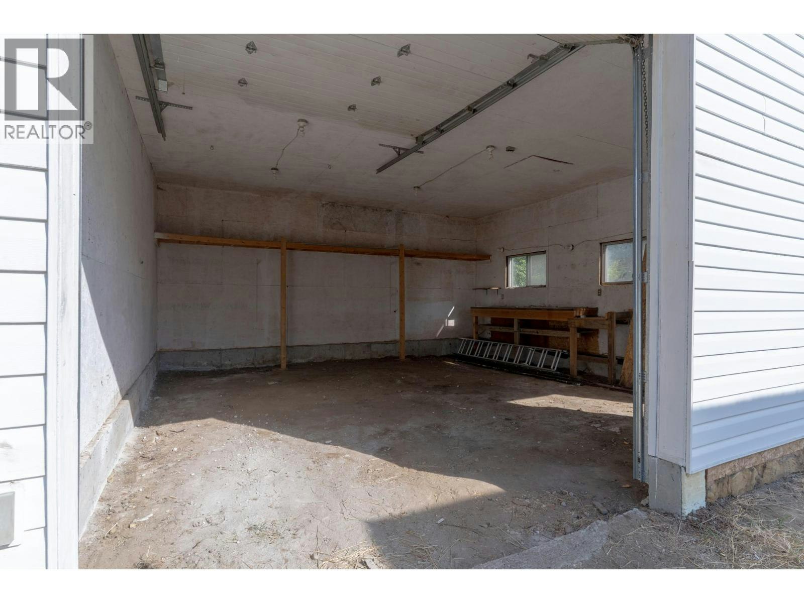 2323 Vale Avenue, Lumby, BC, V0E 2G0 - 25