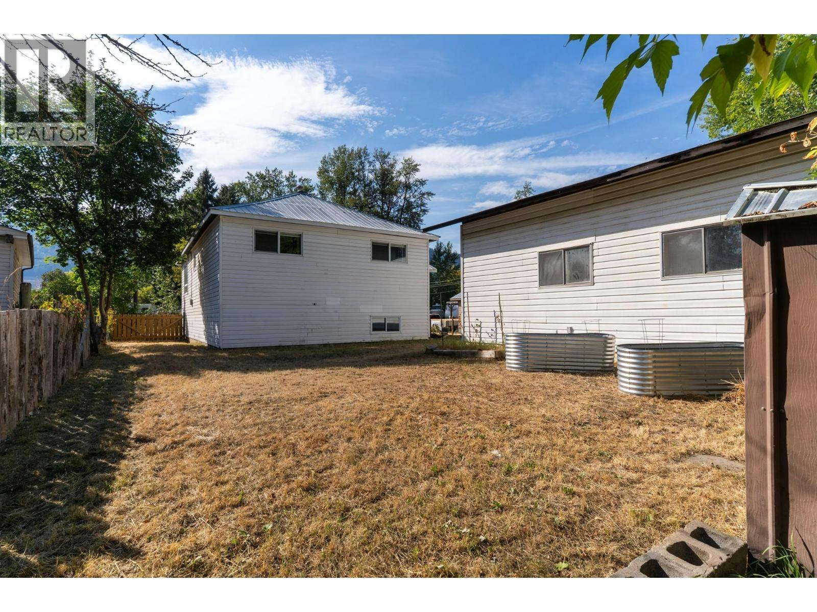 2323 Vale Avenue, Lumby, BC, V0E 2G0 - 24