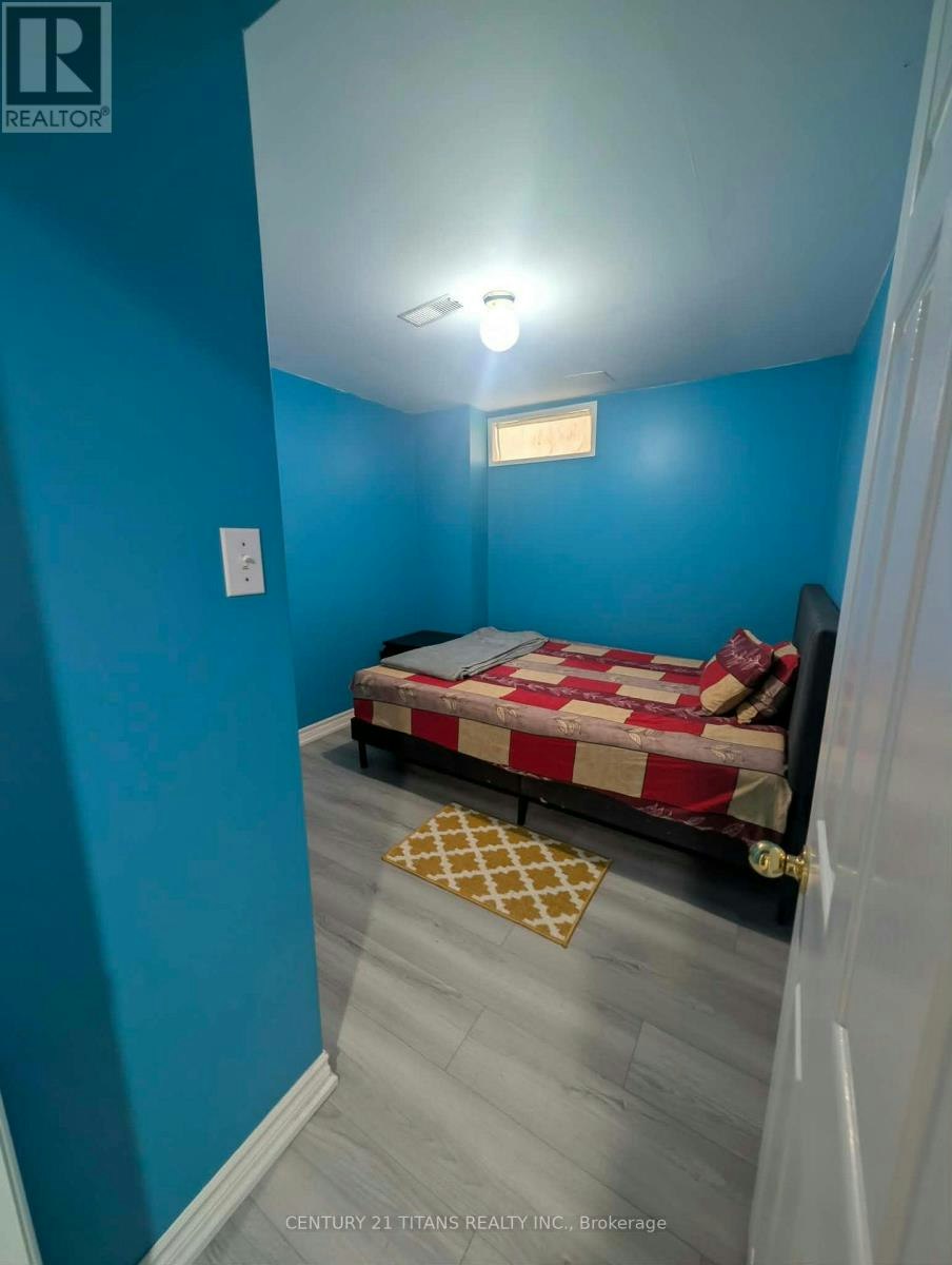 18 Frazer Road, Ajax, ON, L1S 4B2 - 2