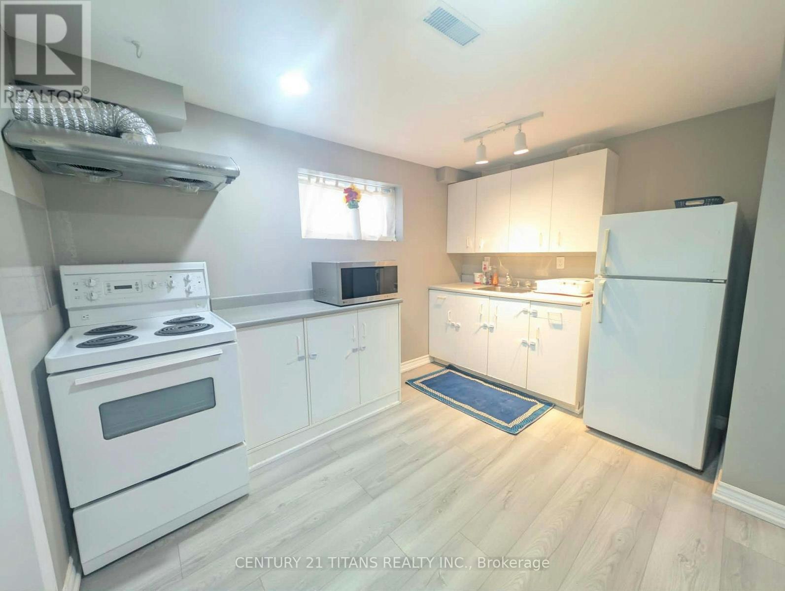 18 Frazer Road, Ajax, ON, L1S 4B2 - 4