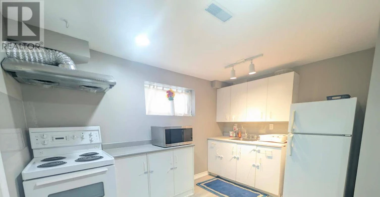 18 Frazer Road, Ajax, ON, L1S 4B2 - 4