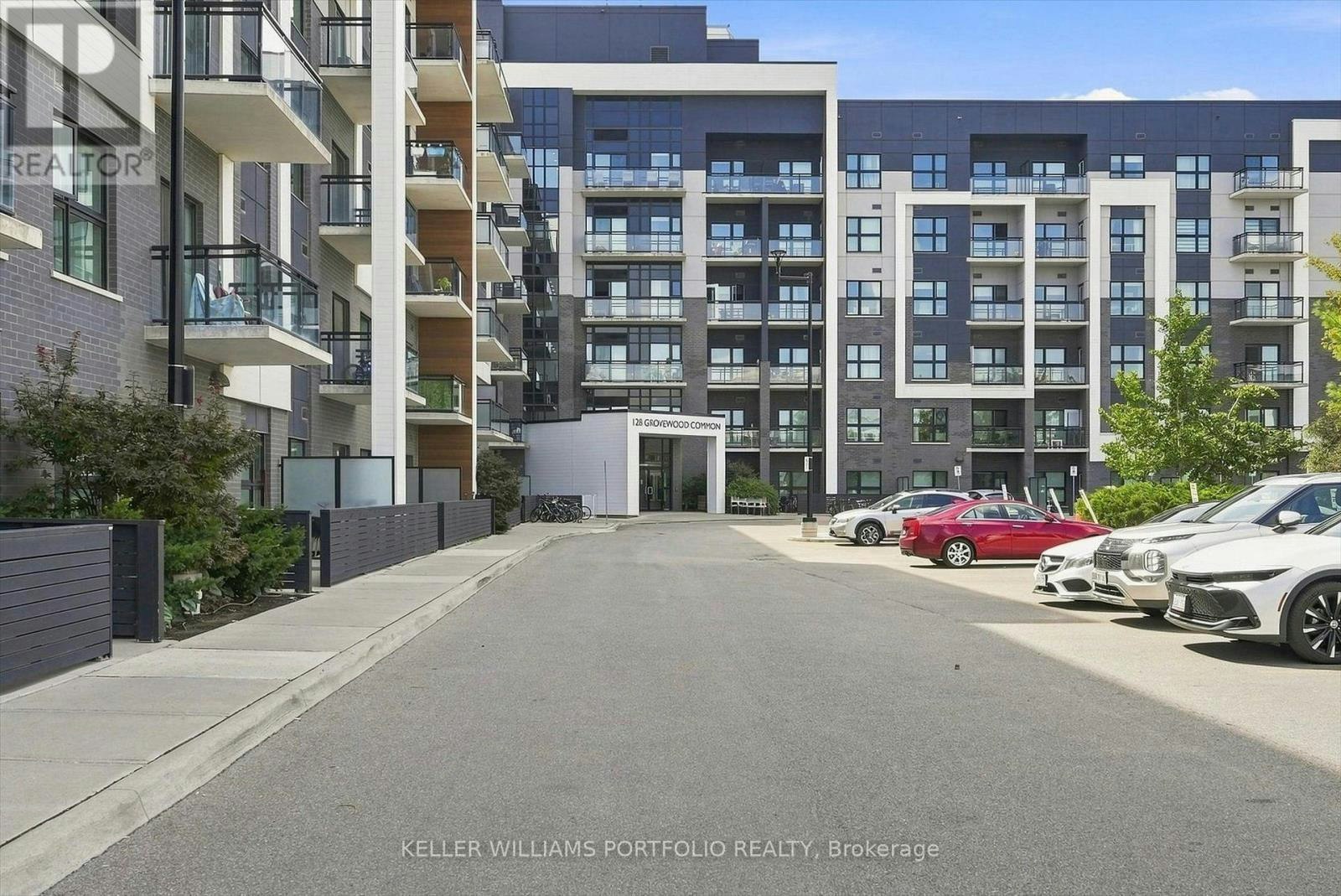 312-128 Grovewood Common, Oakville, ON, L6H 0X3 - 2