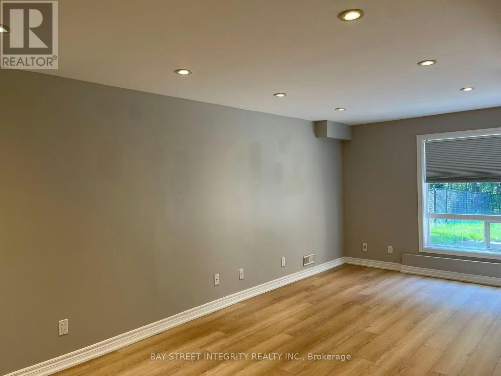 355 Ravineview Way, Oakville, ON, L6H 6S5 - 24
