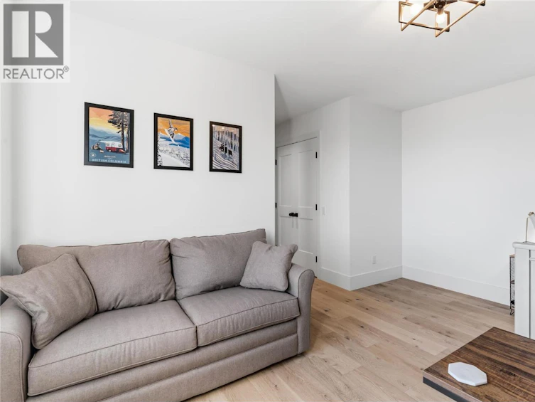 902 Lloyd Jones Drive, West Kelowna, BC, V1Z 2X9 - 65