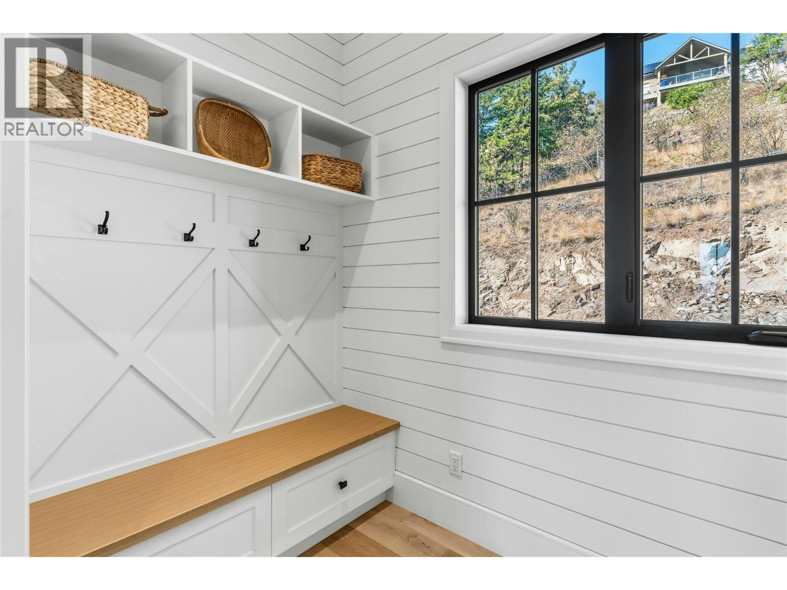 902 Lloyd Jones Drive, West Kelowna, BC, V1Z 2X9 - 20