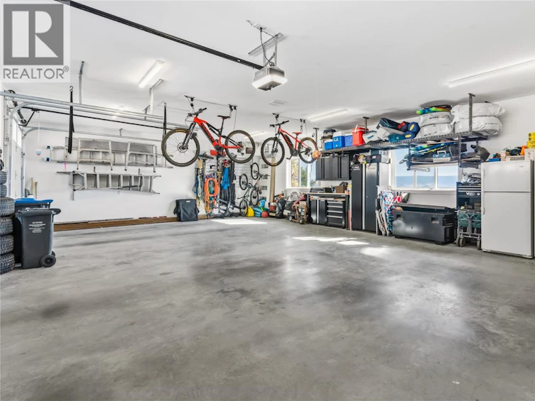 902 Lloyd Jones Drive, West Kelowna, BC, V1Z 2X9 - 69