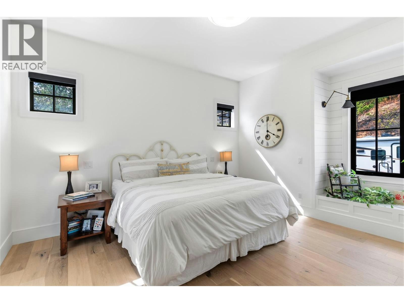 902 Lloyd Jones Drive, West Kelowna, BC, V1Z 2X9 - 24