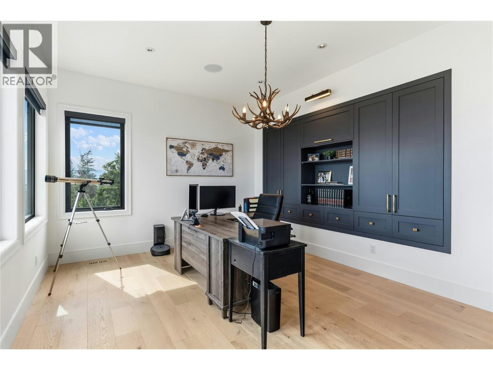 902 Lloyd Jones Drive, West Kelowna, BC, V1Z 2X9 - 23