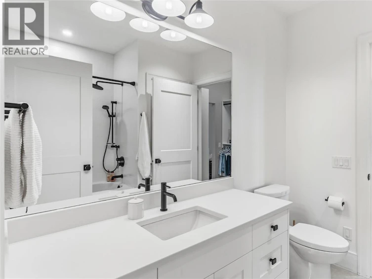 902 Lloyd Jones Drive, West Kelowna, BC, V1Z 2X9 - 62