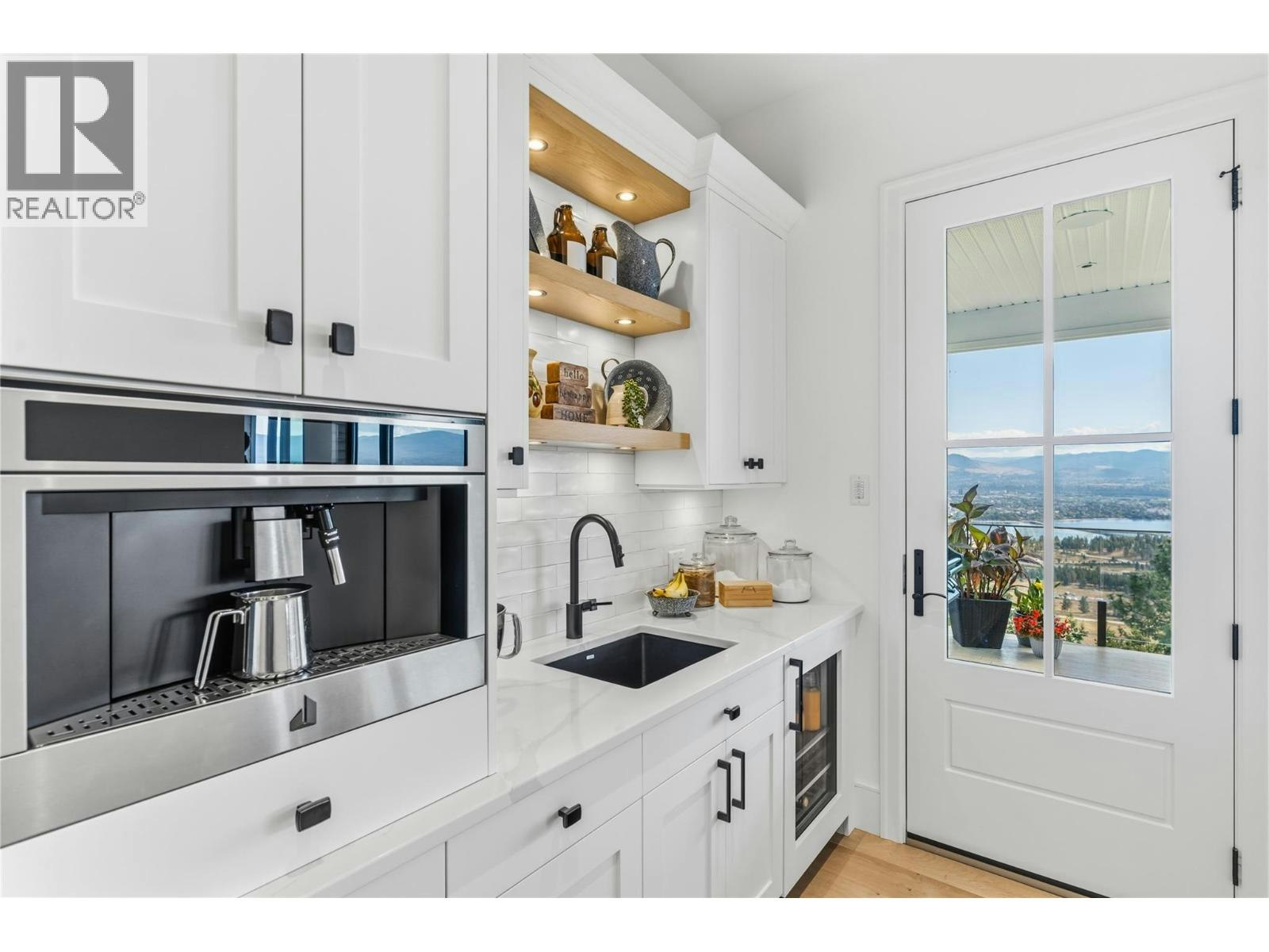 902 Lloyd Jones Drive, West Kelowna, BC, V1Z 2X9 - 18