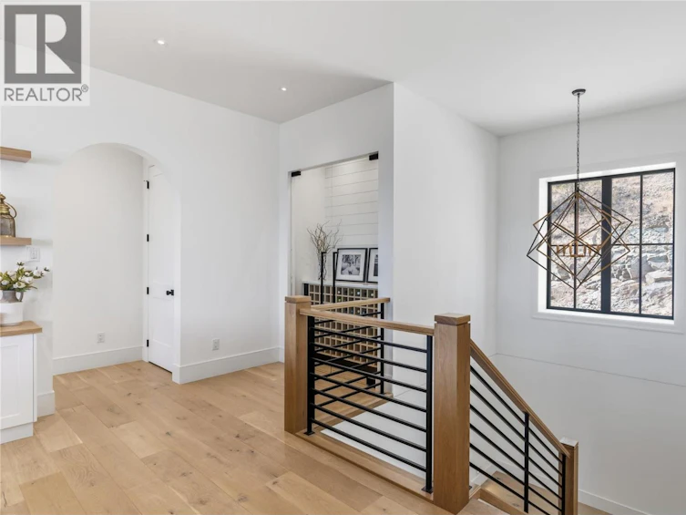 902 Lloyd Jones Drive, West Kelowna, BC, V1Z 2X9 - 36