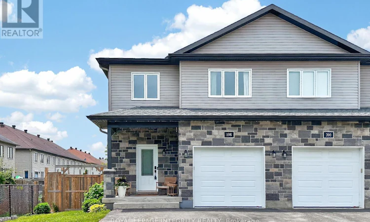 198 Bourdeau Boulevard
