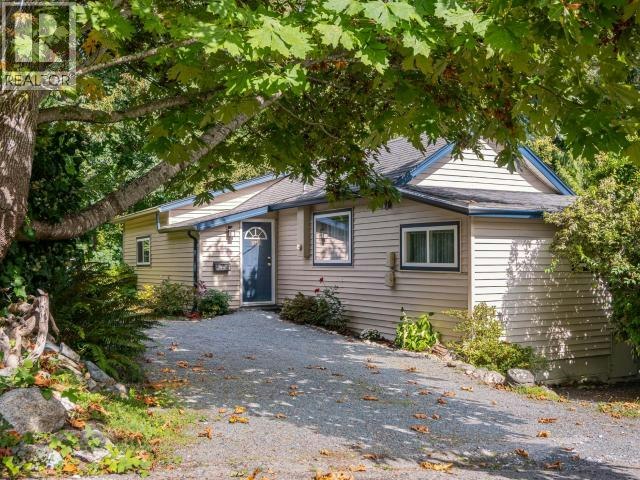 5776 Hatfield Place, Powell River, BC, V8A 3Y7