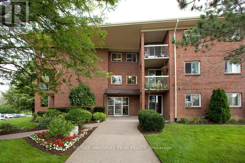 304-100 Woodrow Street, St. Catharines, ON, L2P 3P2