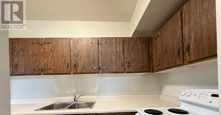 B401-80 Rockwood Avenue, St. Catharines, ON, L2P 3P2 - 2
