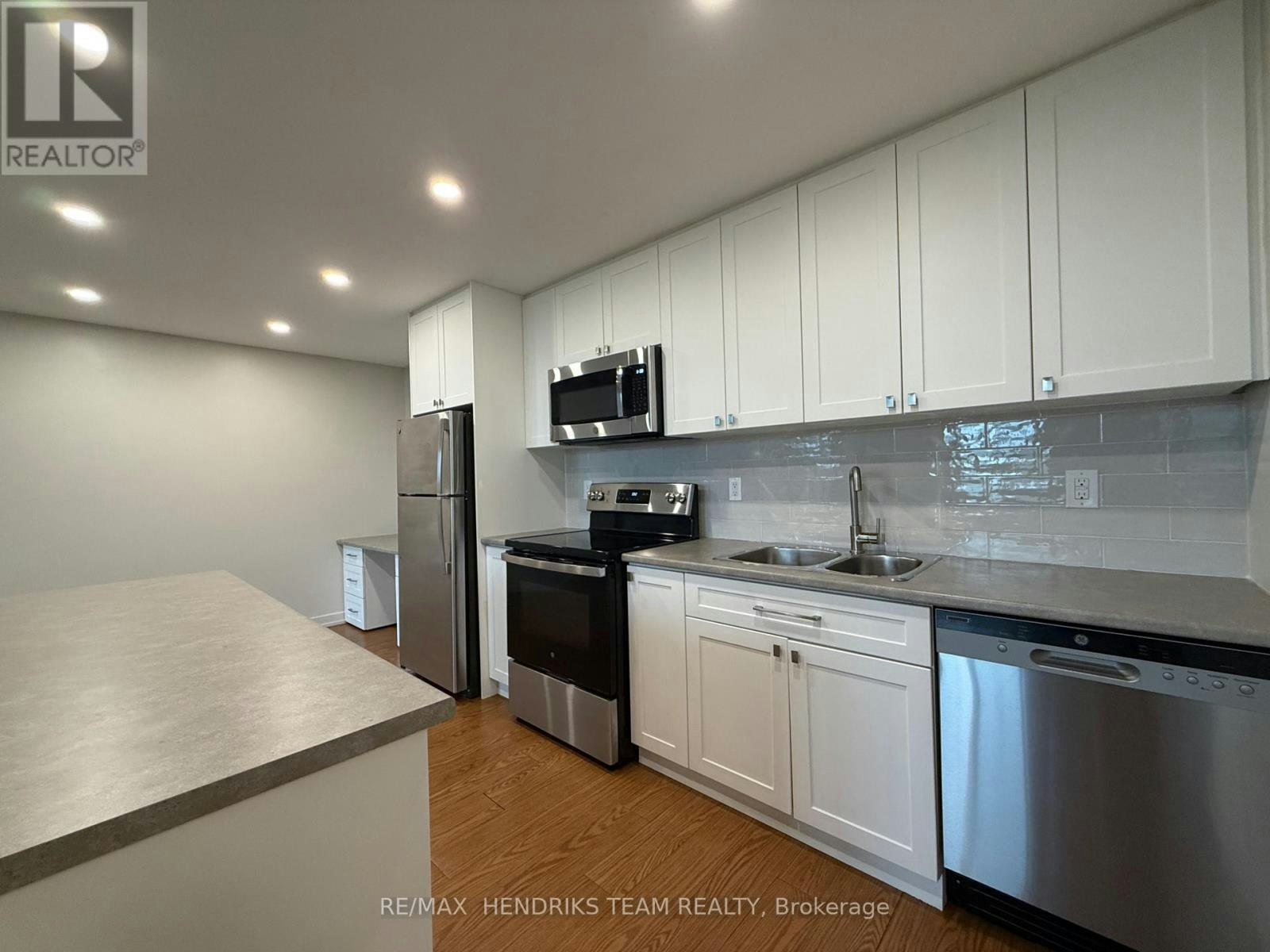 C203-80 Rockwood Avenue, St. Catharines, ON, L2P 3P2 - 2