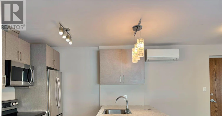 103-5 Paisley Boulevard E, Mississauga, ON, L6A 1P3 - 2
